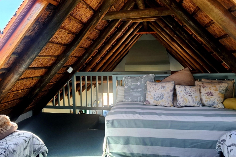 4 Bedroom Property for Sale in Fynbosstrand Western Cape